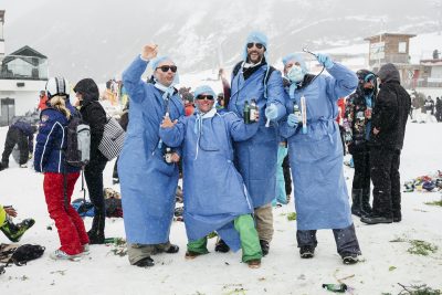 ois Hechenblaikner_Aus dem Fotobuch Ischgl (2)_Farbfotogrrafie_2004-2020_Courtesy by the artist