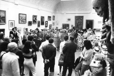 Ausstellungsfoto (1) „Das schönste Bild bei mir zuhaus“, studio f, 1971, Foto Simon Resch, (c) SWP-Archiv