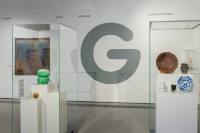 "G" wie Gläser und Geschirr in verschiedenem Alter © Museum Ulm, Foto Oleg Kuchar, Ulm